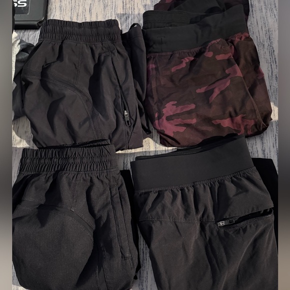 LuLulemon Shorts (M) Letting go off smaller shorts !